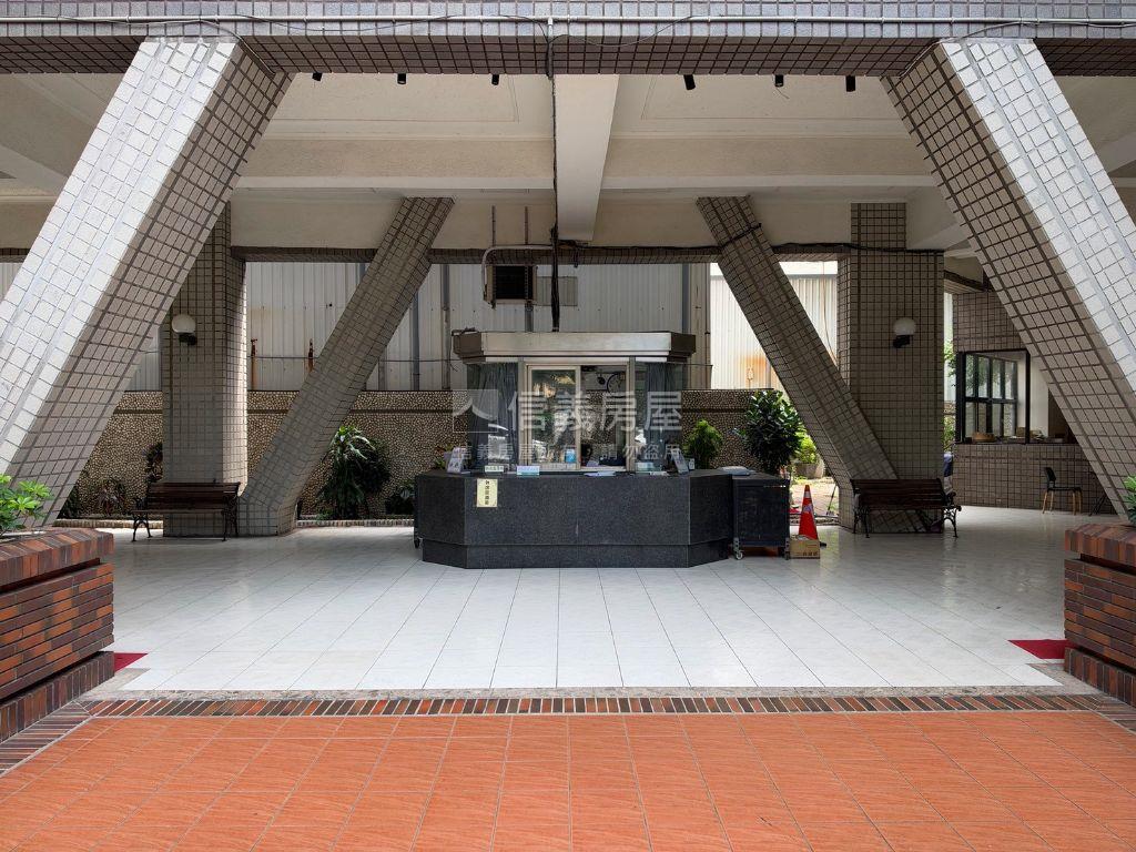 百星新都｜景觀四房平車房屋室內格局與周邊環境