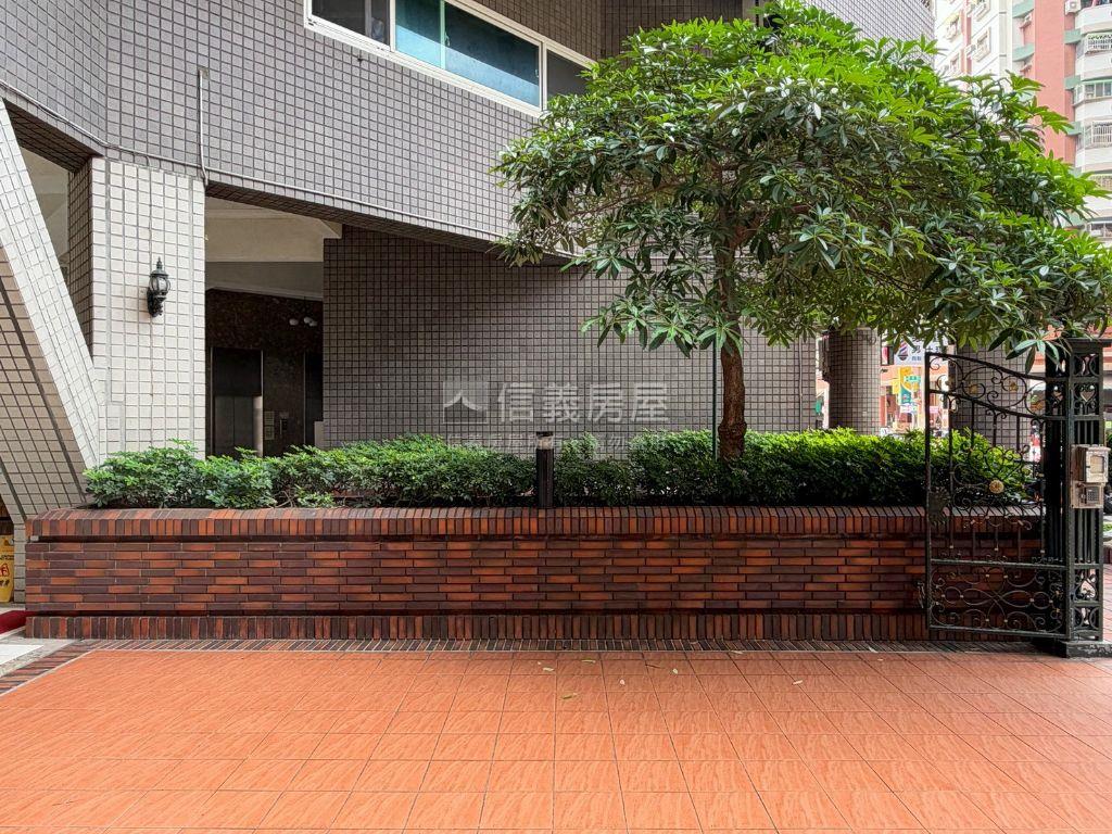百星新都｜景觀四房平車房屋室內格局與周邊環境