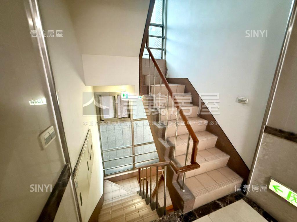 捷運松江南京公園旁ＶＩＰ房屋室內格局與周邊環境