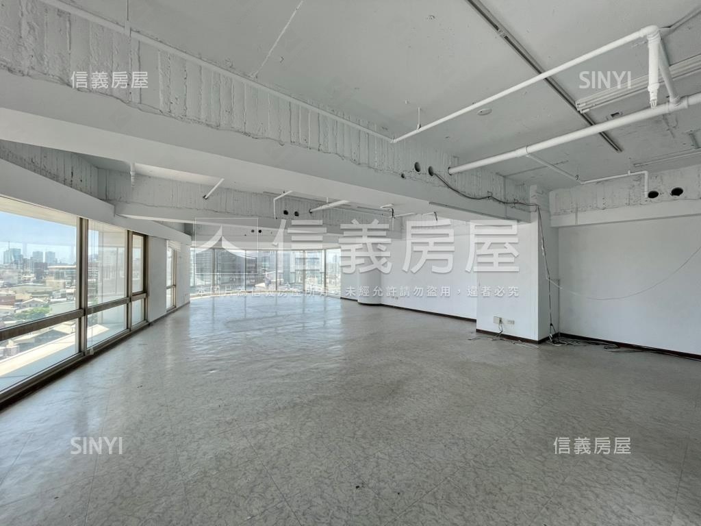 台南中山路百坪商辦房屋室內格局與周邊環境