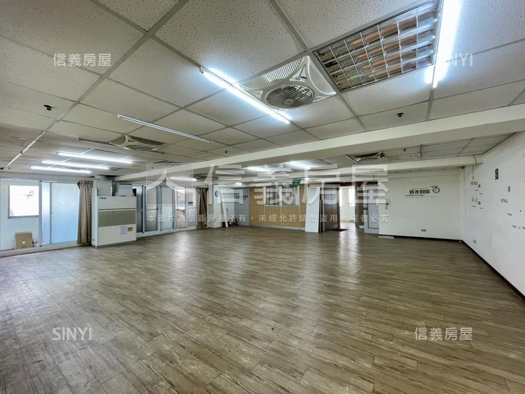 台南中山路百坪商辦房屋室內格局與周邊環境
