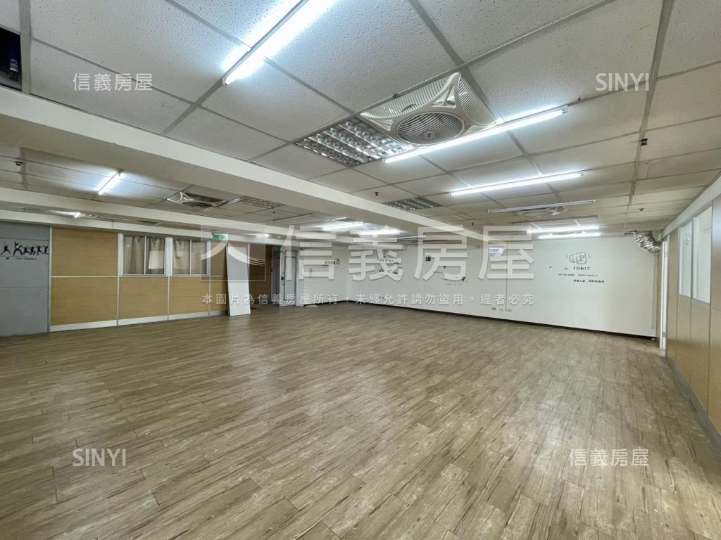 台南中山路百坪商辦房屋室內格局與周邊環境
