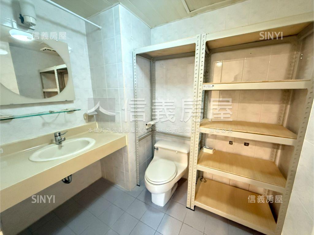 力霸山河景觀３房房屋室內格局與周邊環境