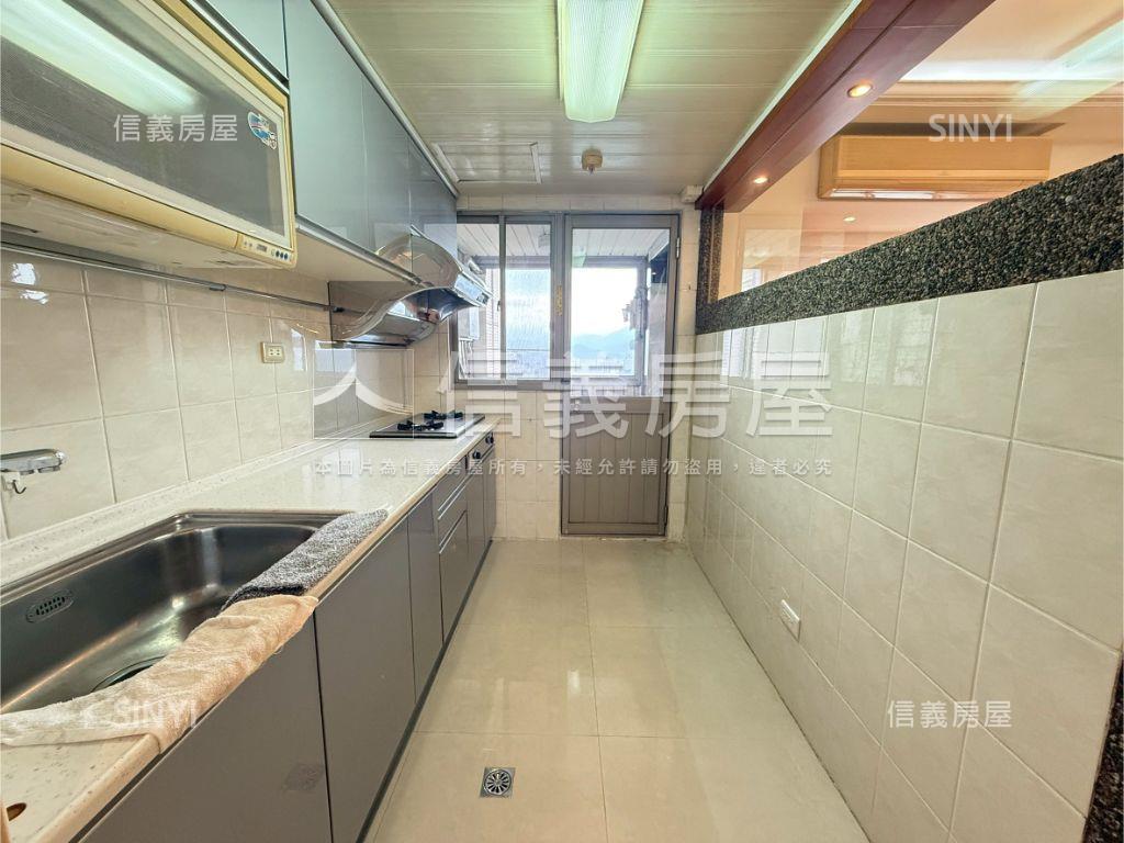 力霸山河景觀３房房屋室內格局與周邊環境