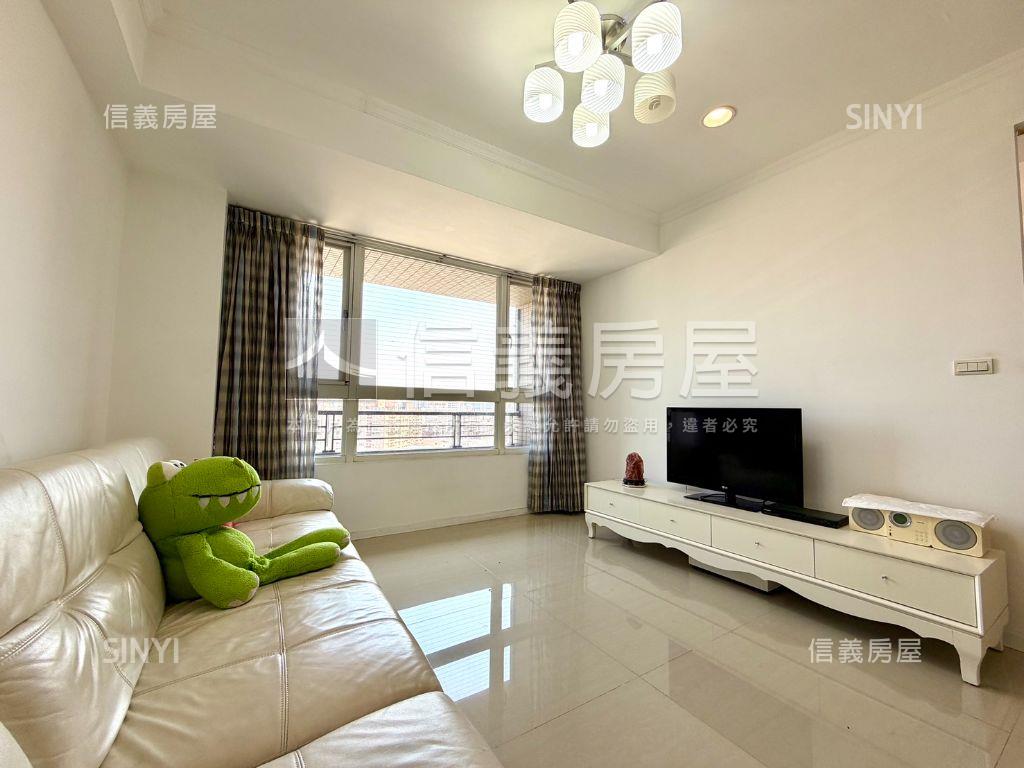 新月灣２＋１房視野雙車位房屋室內格局與周邊環境