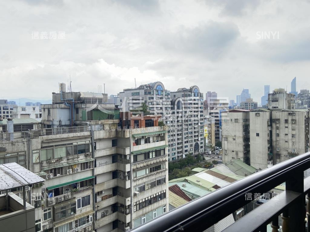 瑞安信義景觀次頂樓房屋室內格局與周邊環境