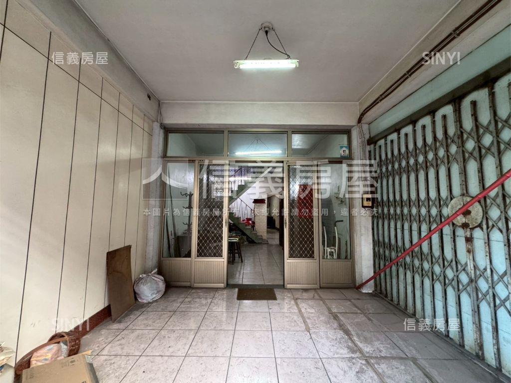 彰化中華正路大地坪店面房屋室內格局與周邊環境