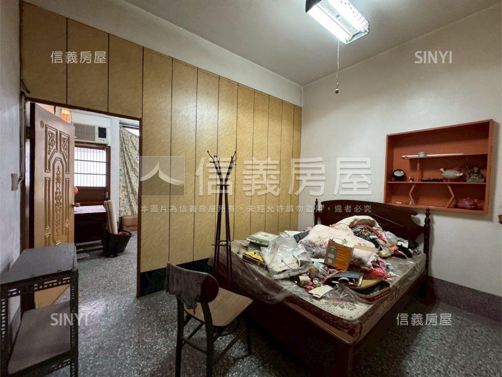 彰化中華正路大地坪店面房屋室內格局與周邊環境