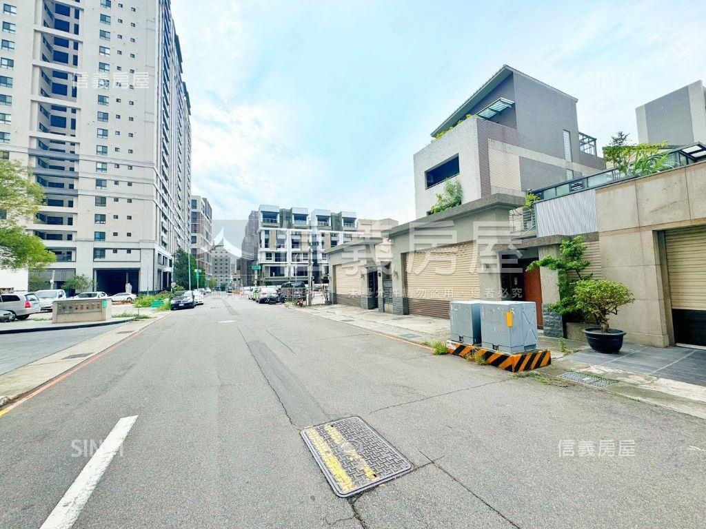 正十二期邊間美別墅可看屋房屋室內格局與周邊環境