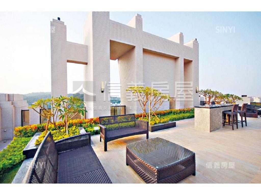 美術館裝潢美三房平移車位房屋室內格局與周邊環境