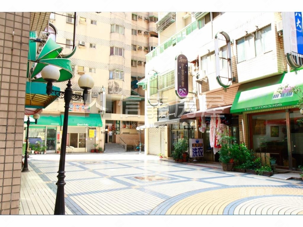 逢甲商圈美套房附洗曬陽台房屋室內格局與周邊環境