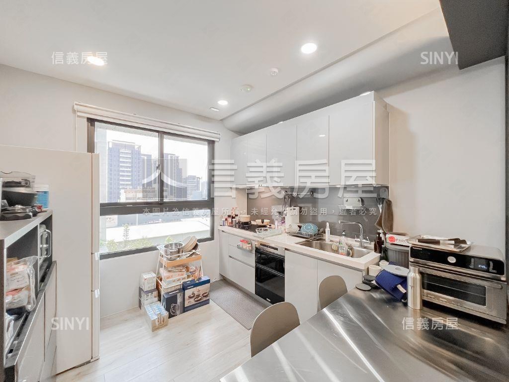 【精裝戶】城之華２房平車房屋室內格局與周邊環境