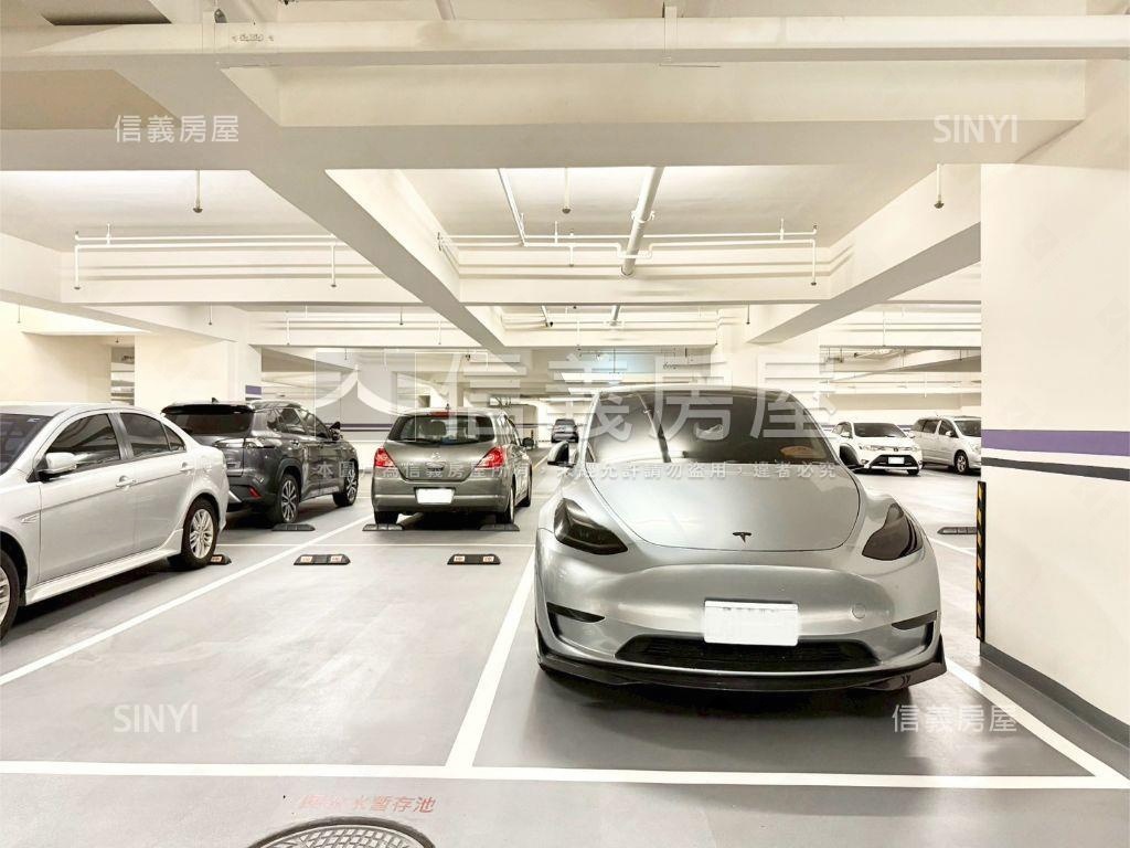 【精裝戶】城之華２房平車房屋室內格局與周邊環境