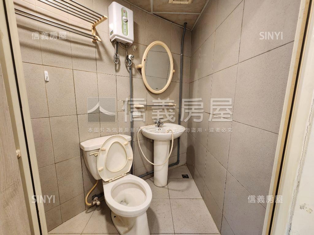 音樂廳對面收租三樓美寓房屋室內格局與周邊環境