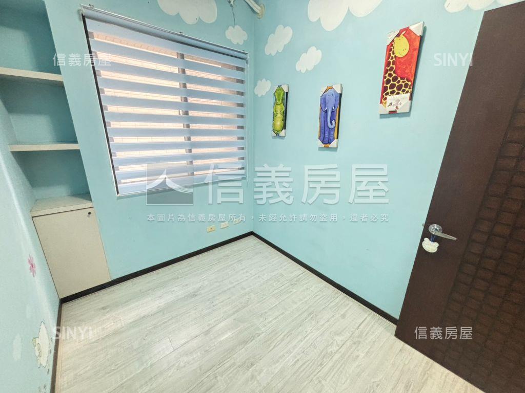 值得來看兩房休旅車位房屋室內格局與周邊環境