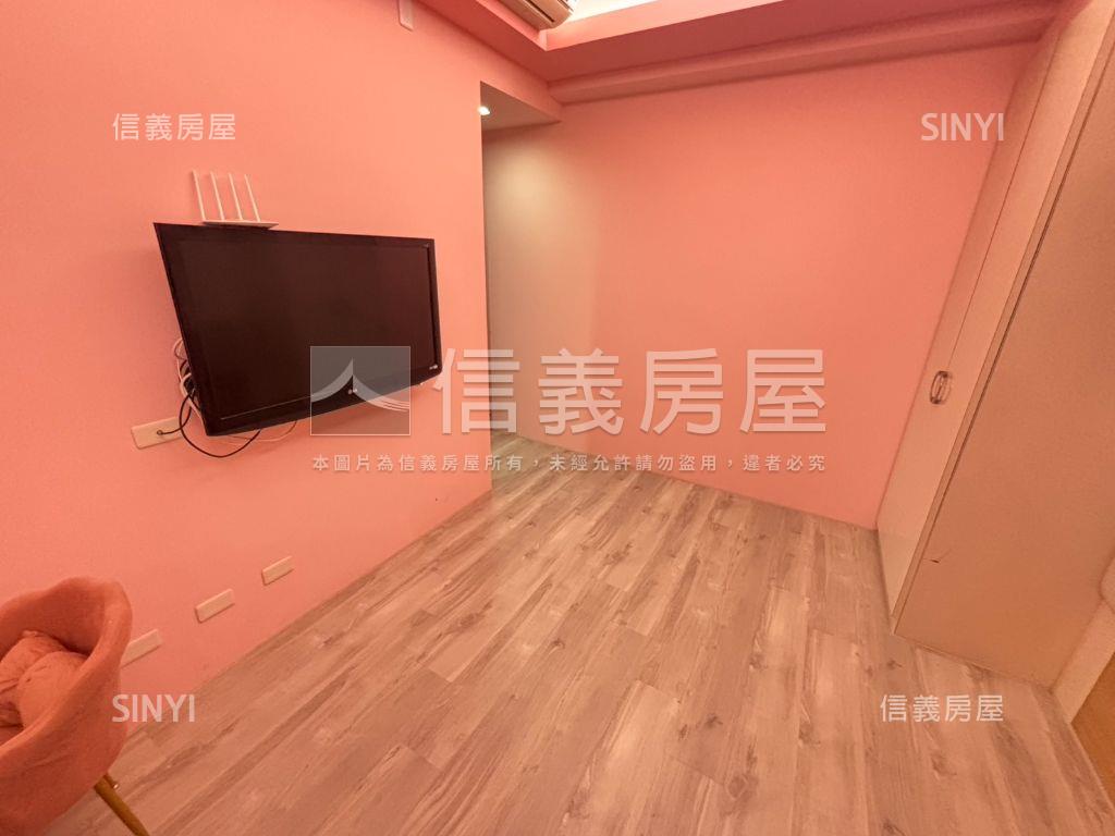 值得來看兩房休旅車位房屋室內格局與周邊環境
