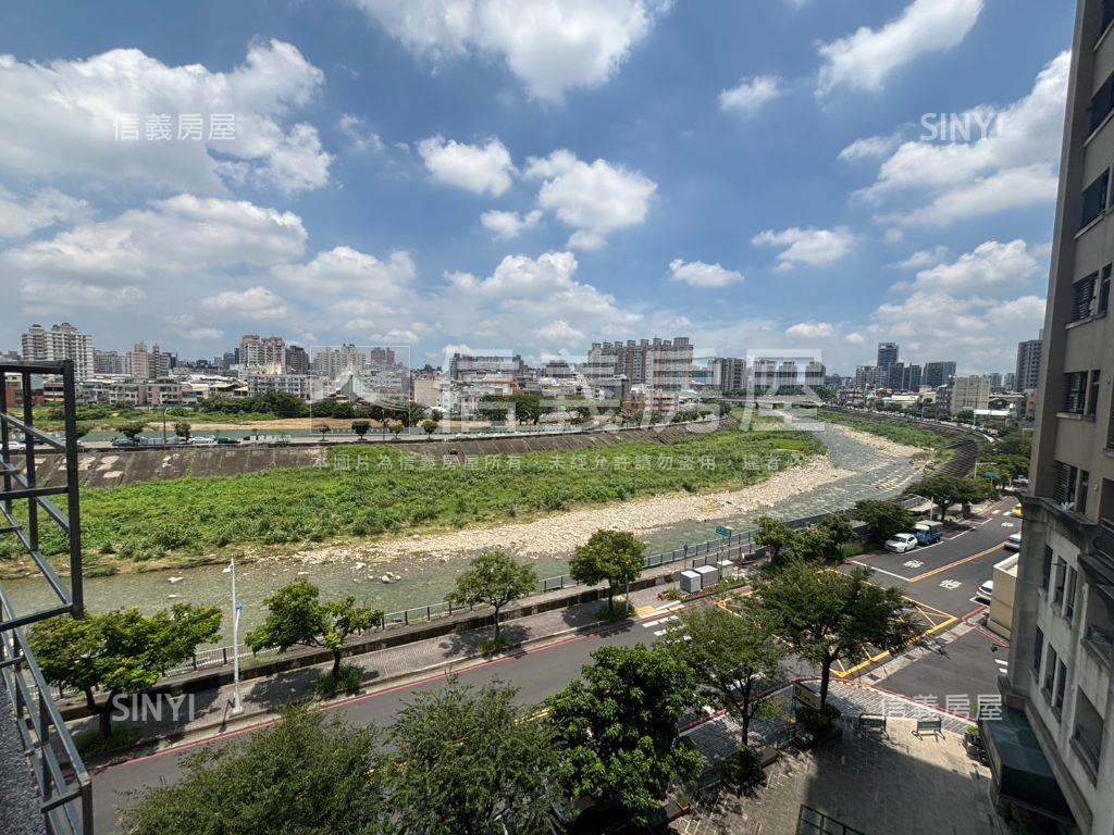 值得來看兩房休旅車位房屋室內格局與周邊環境
