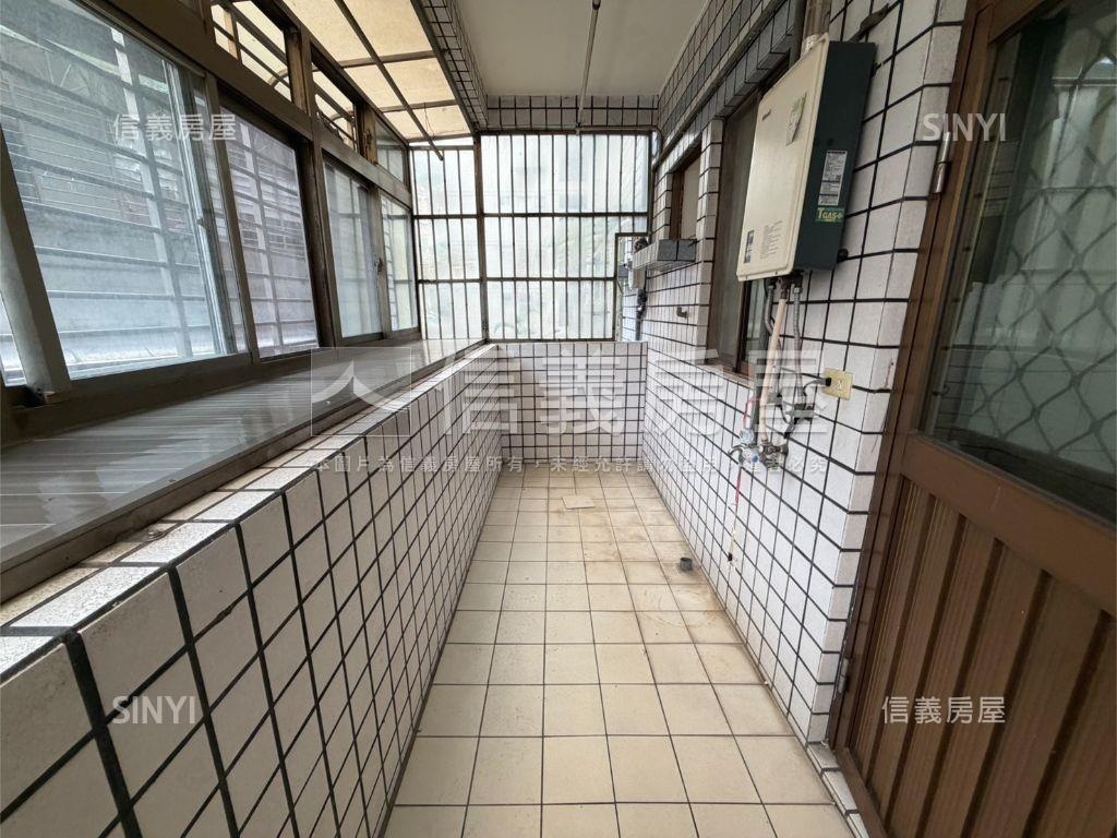 ㊣鄰近重劃區電梯三房㊣房屋室內格局與周邊環境