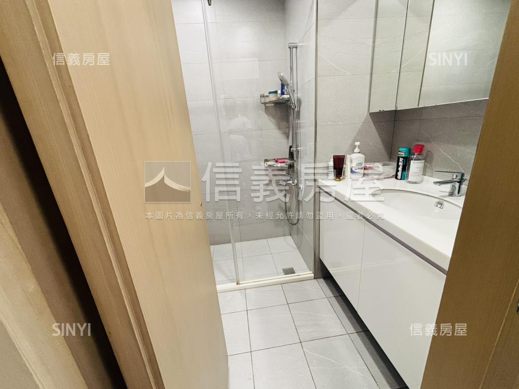 富利百代高規精美景觀３房房屋室內格局與周邊環境