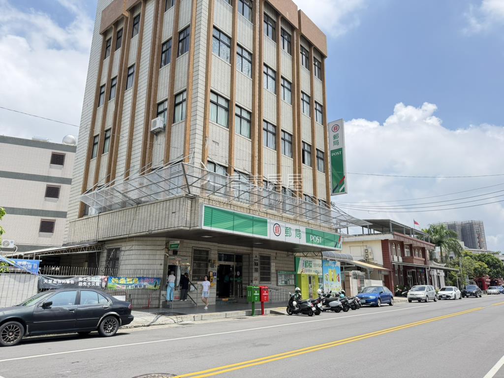 富桂首席二房車位房屋室內格局與周邊環境