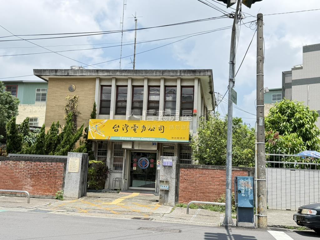 富桂首席二房車位房屋室內格局與周邊環境