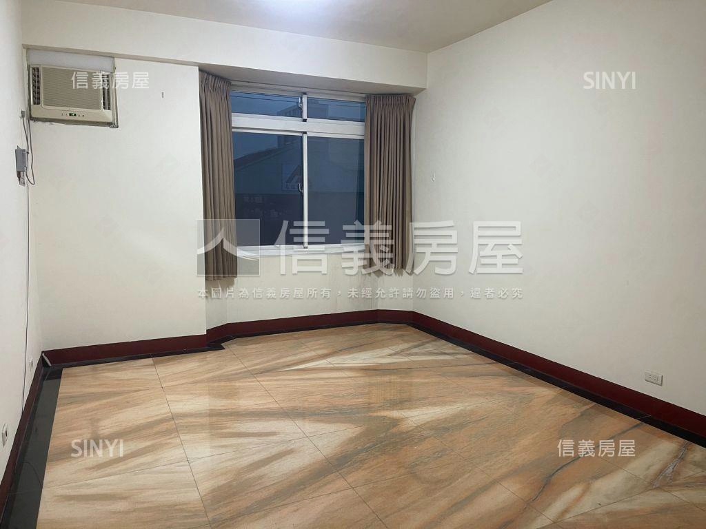 小港平和正路黃金店住房屋室內格局與周邊環境