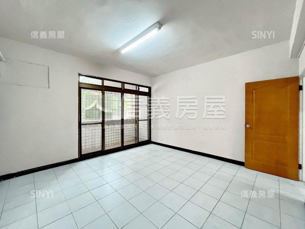 東大路鄰近中科透天店面房屋室內格局與周邊環境