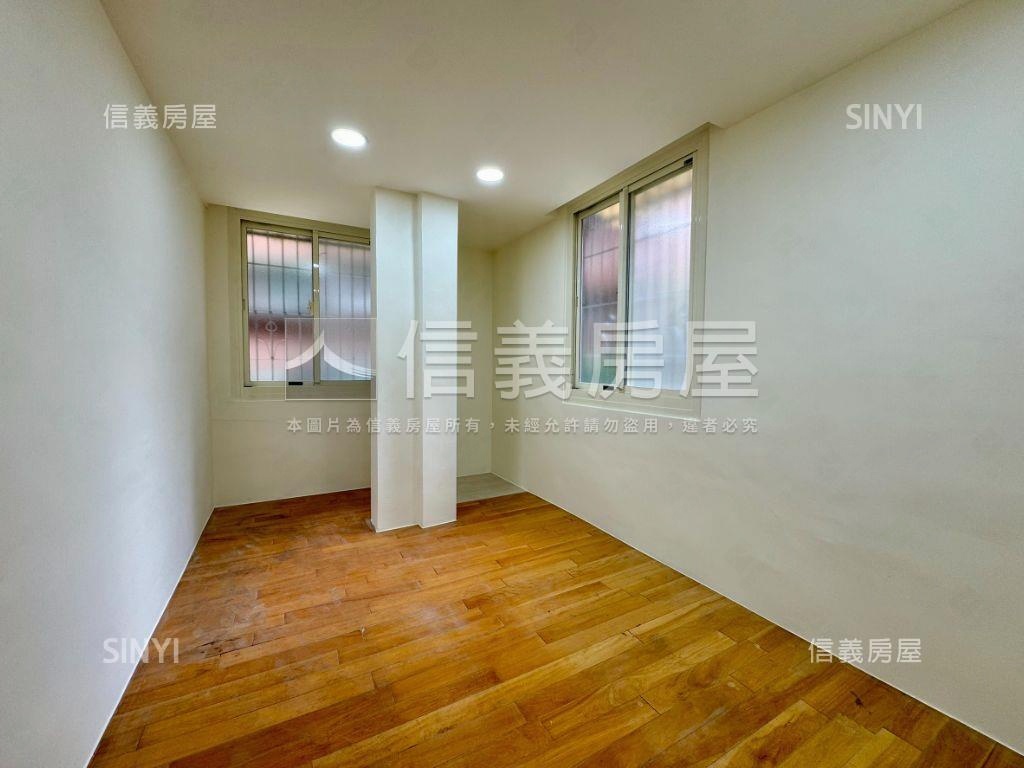土城德峯街整理好黃金二樓房屋室內格局與周邊環境