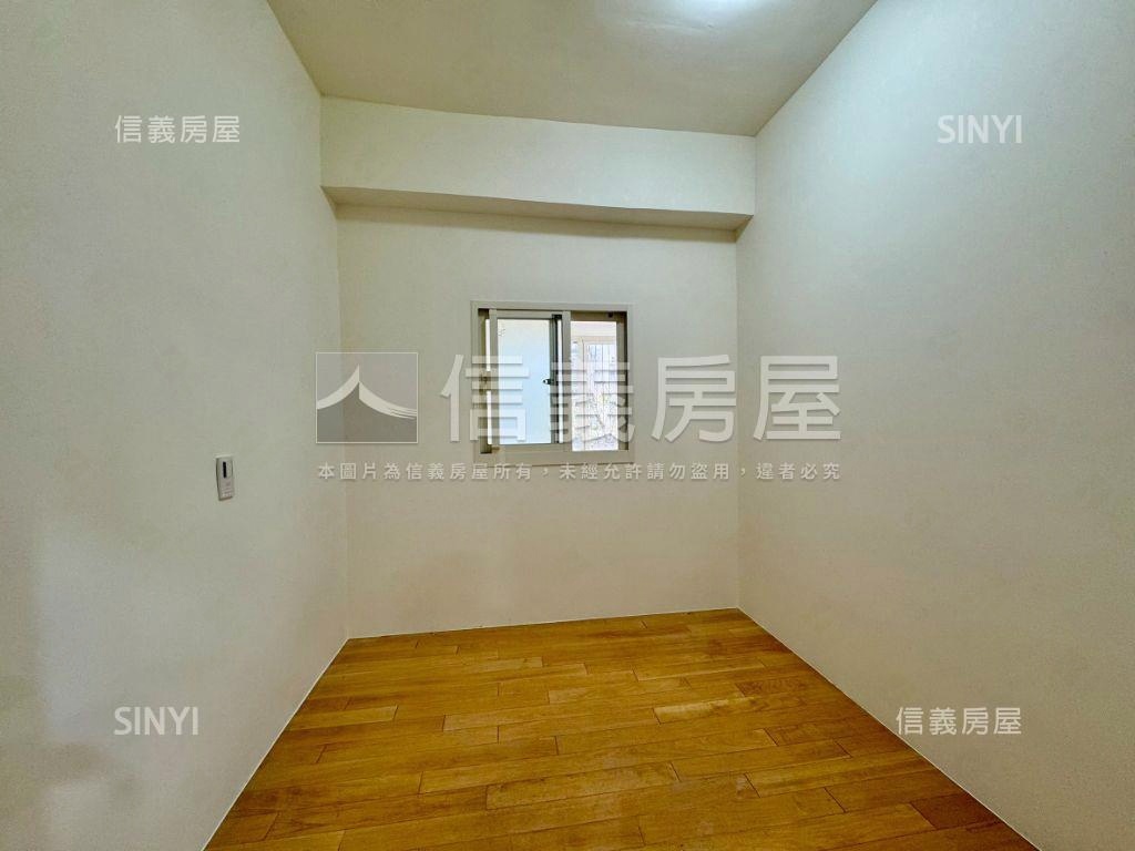 土城德峯街整理好黃金二樓房屋室內格局與周邊環境