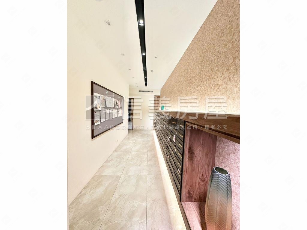 源力時代景觀２房＋車位房屋室內格局與周邊環境