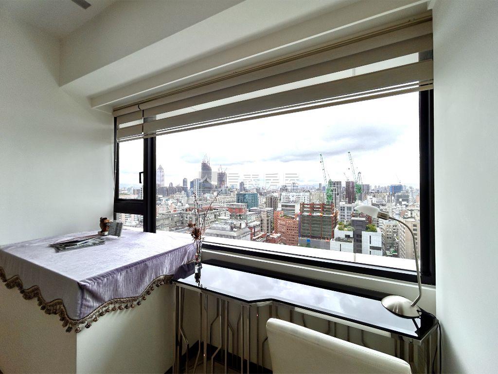 忠泰建設高樓景觀裝潢美屋房屋室內格局與周邊環境