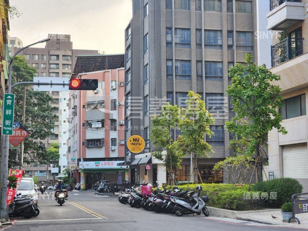 近一中育仁國小電梯大三房房屋室內格局與周邊環境