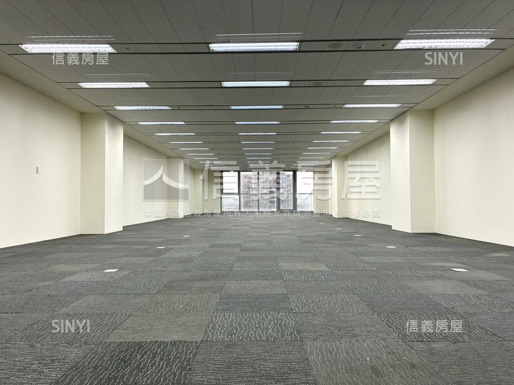 七期商辦首選ＣＢＤ看這間房屋室內格局與周邊環境