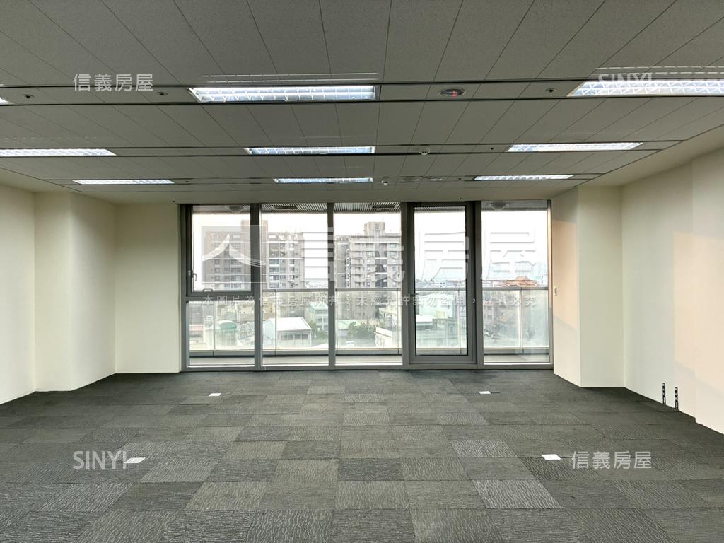 七期商辦首選ＣＢＤ看這間房屋室內格局與周邊環境