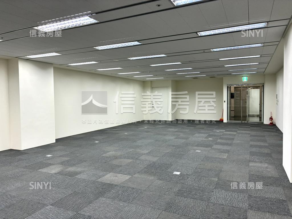 七期商辦首選ＣＢＤ看這間房屋室內格局與周邊環境