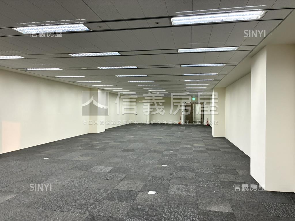 七期商辦首選ＣＢＤ看這間房屋室內格局與周邊環境