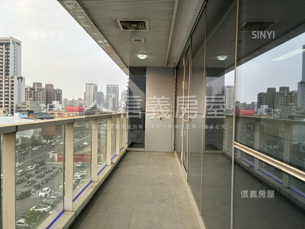 七期商辦首選ＣＢＤ看這間房屋室內格局與周邊環境