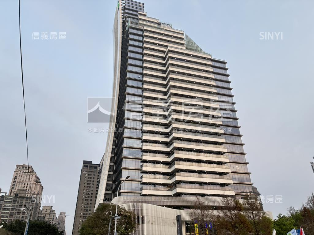 七期商辦首選ＣＢＤ看這間房屋室內格局與周邊環境