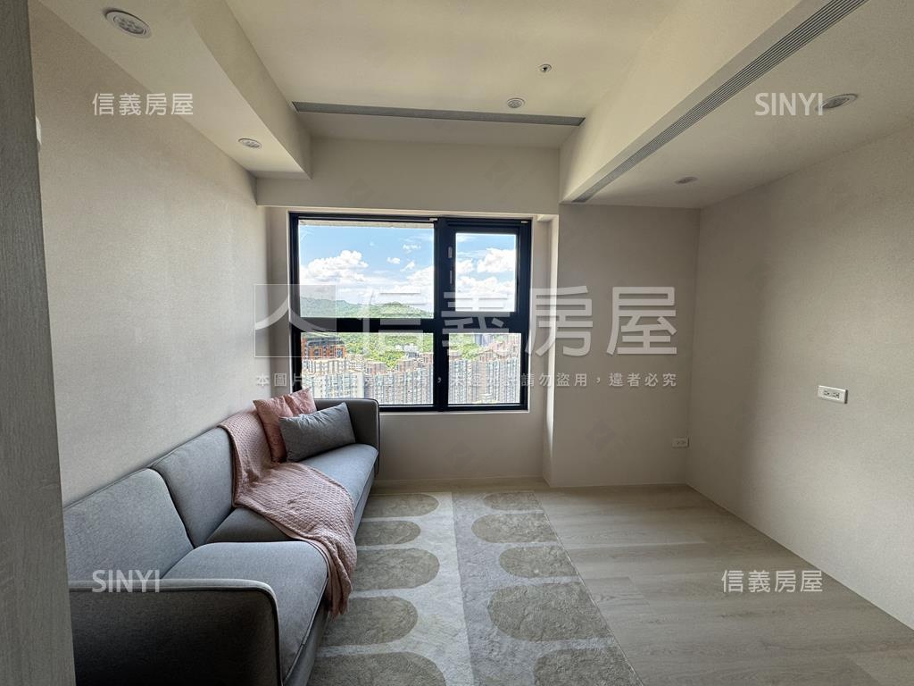 太陽帝國鋼骨高樓山景屋房屋室內格局與周邊環境