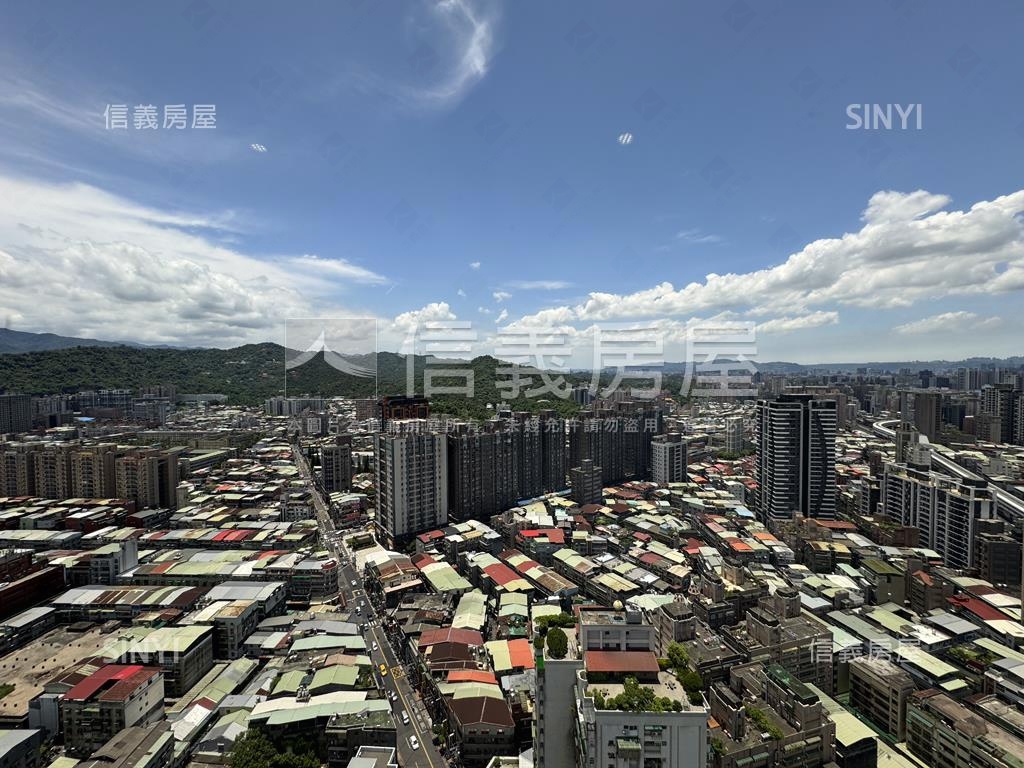 太陽帝國鋼骨高樓山景屋房屋室內格局與周邊環境