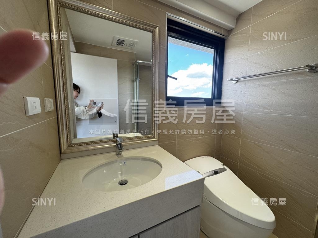 太陽帝國鋼骨高樓山景屋房屋室內格局與周邊環境