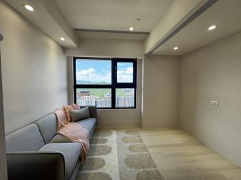 太陽帝國鋼骨高樓山景屋