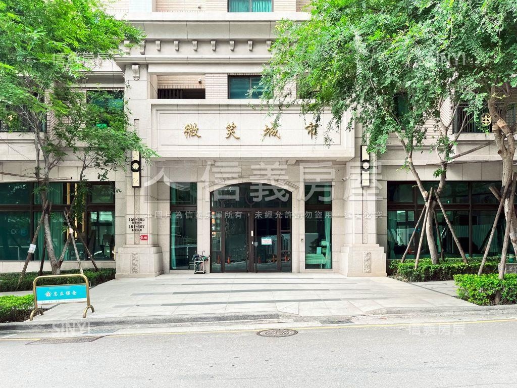 微笑城市三房平車大露臺房屋室內格局與周邊環境