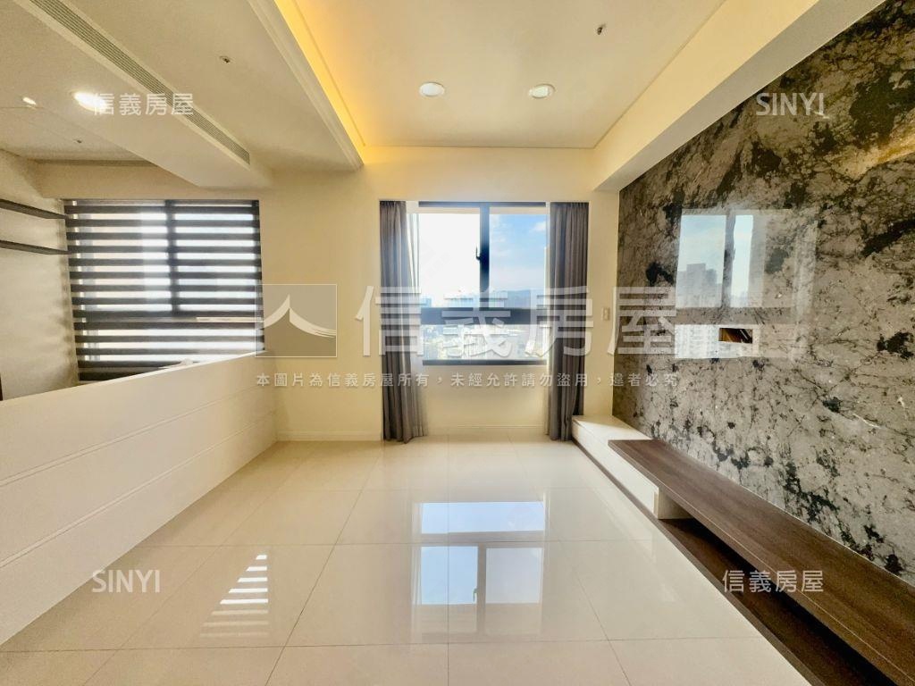 新案首選巨蛋裝潢三房平車房屋室內格局與周邊環境