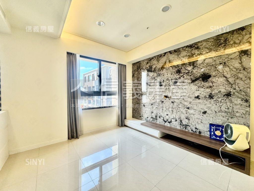 新案首選巨蛋裝潢三房平車房屋室內格局與周邊環境