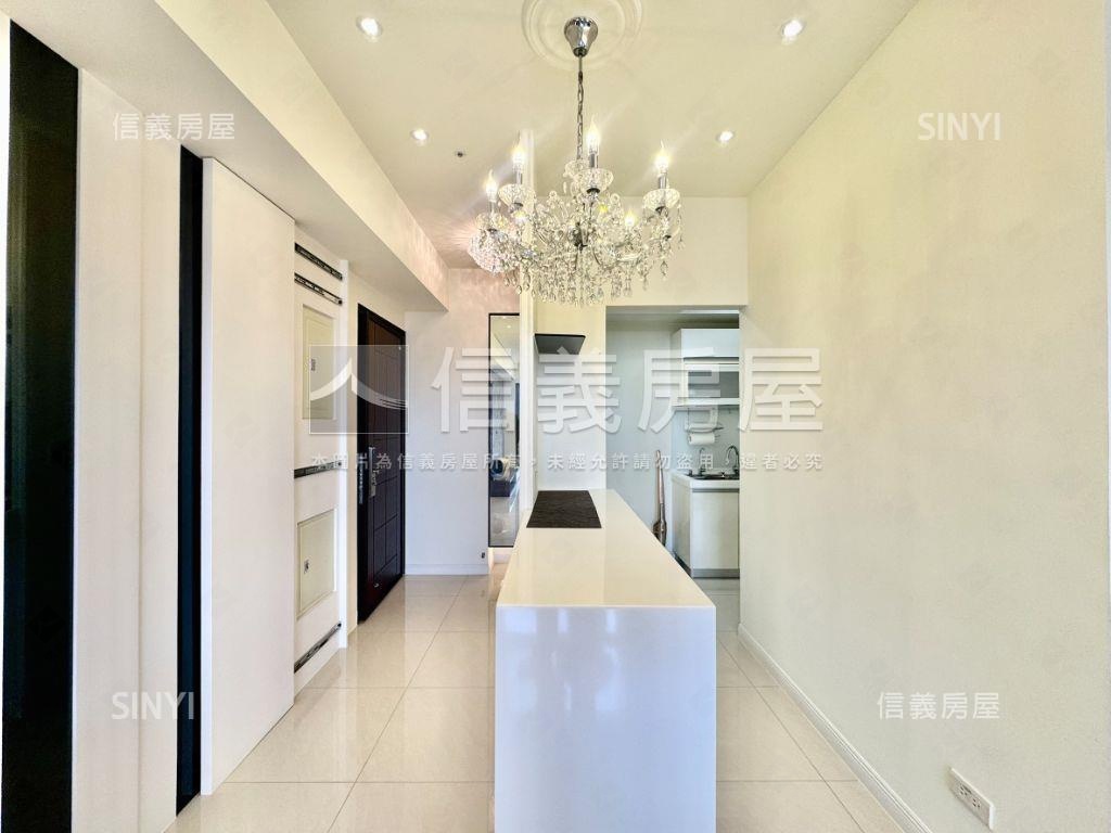 新案首選巨蛋裝潢三房平車房屋室內格局與周邊環境