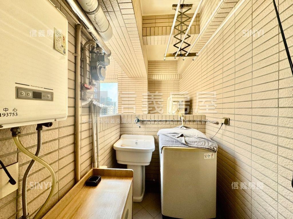 新案首選巨蛋裝潢三房平車房屋室內格局與周邊環境