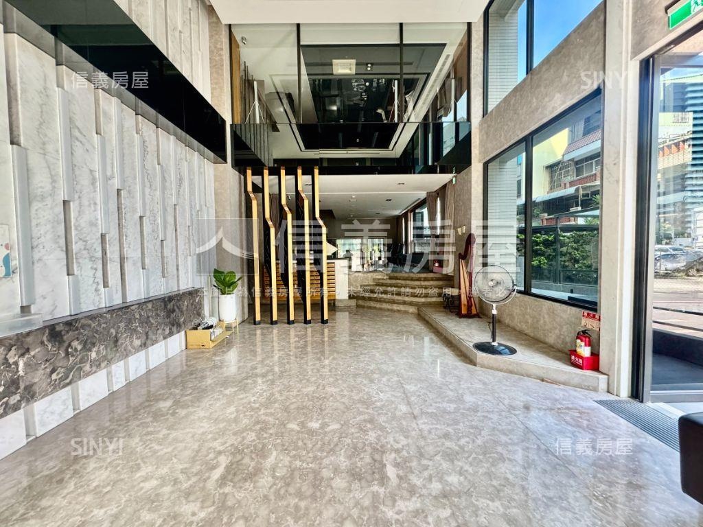 新案首選巨蛋裝潢三房平車房屋室內格局與周邊環境