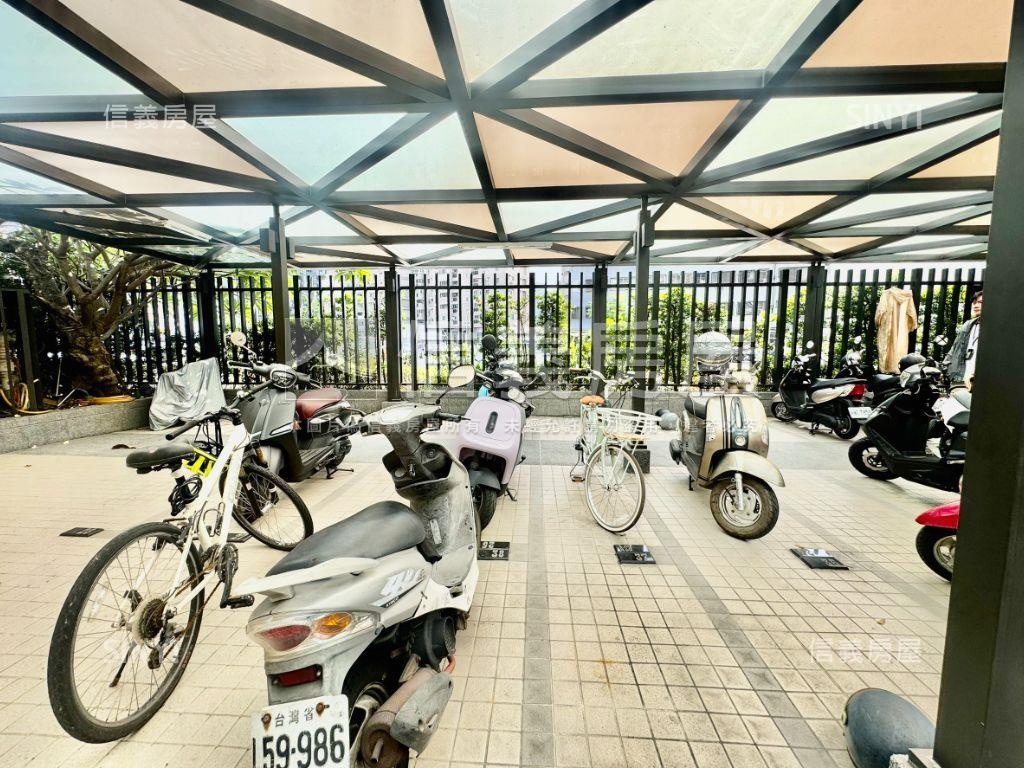 新案首選巨蛋裝潢三房平車房屋室內格局與周邊環境