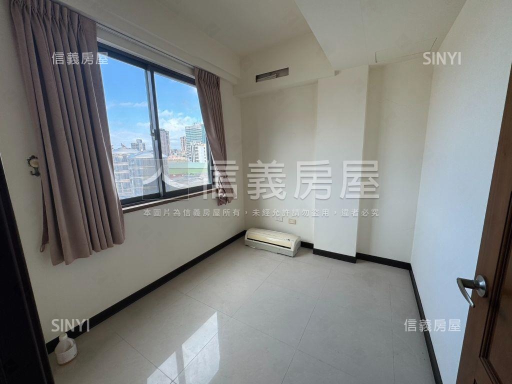 正建國路金店面房屋室內格局與周邊環境